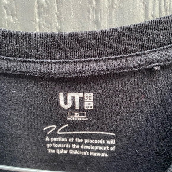 JEFF KOONS Silver Rabbit shirt XS Art UniQlo - Picture 3 of 4